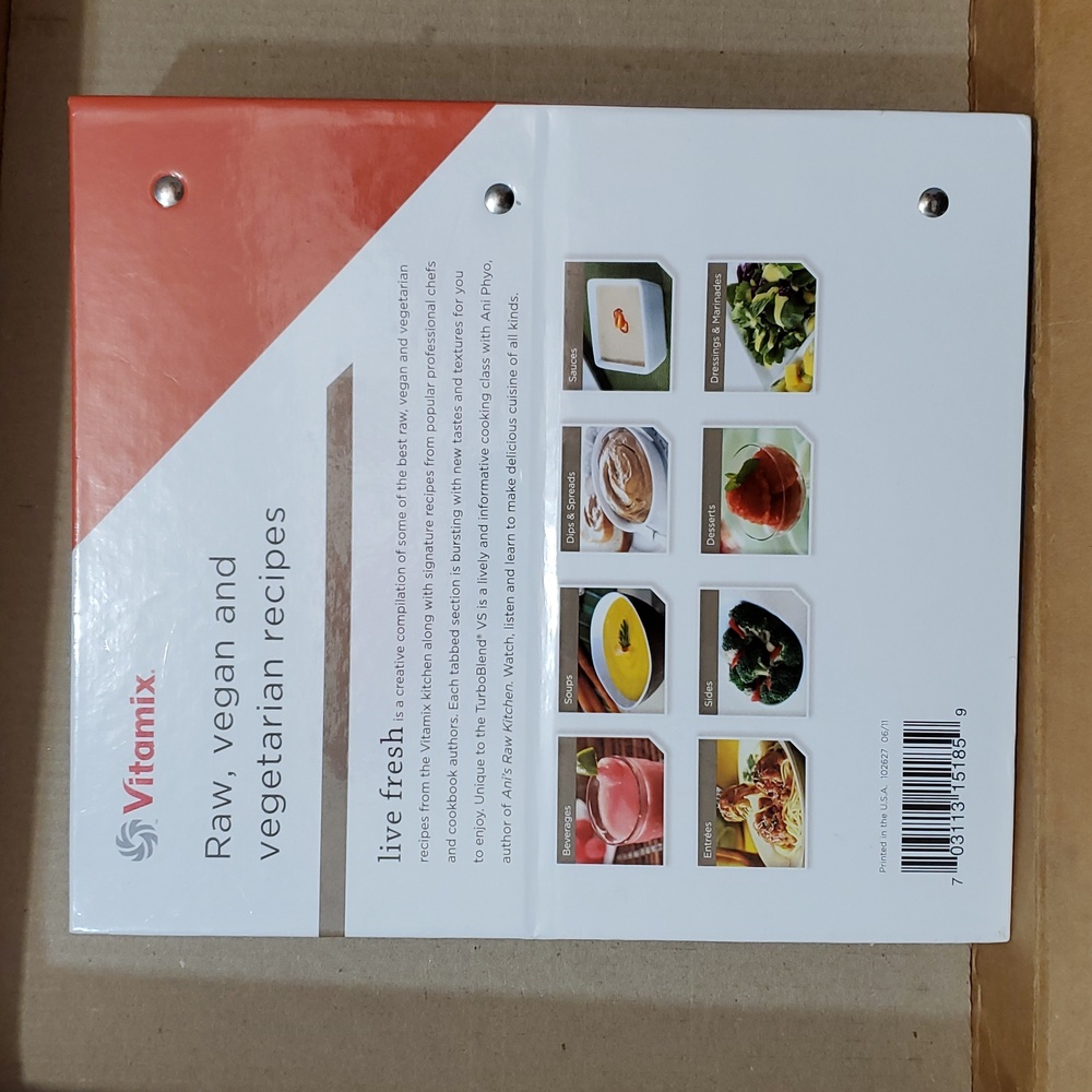 👩🏻‍🍳 Live Fresh Cookbook By Vitamix rind bound hardcover book 📚 - Picture 2 of 16